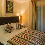 Aparthotel Address